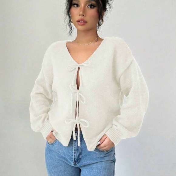 SHEIN Sweaters - SHEIN Cream V-Neck Sweater with Bow Details